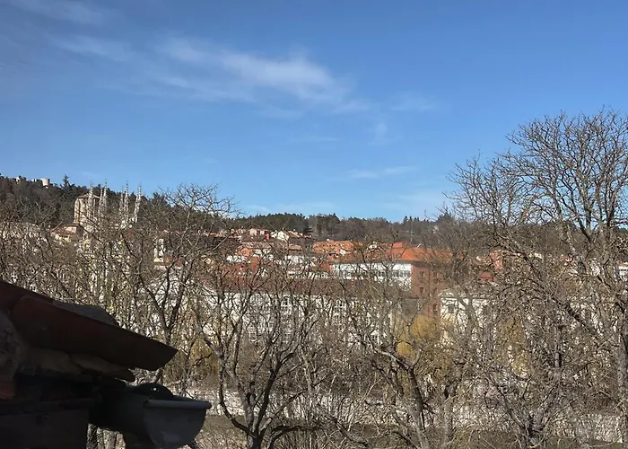 Calera 2 アパート